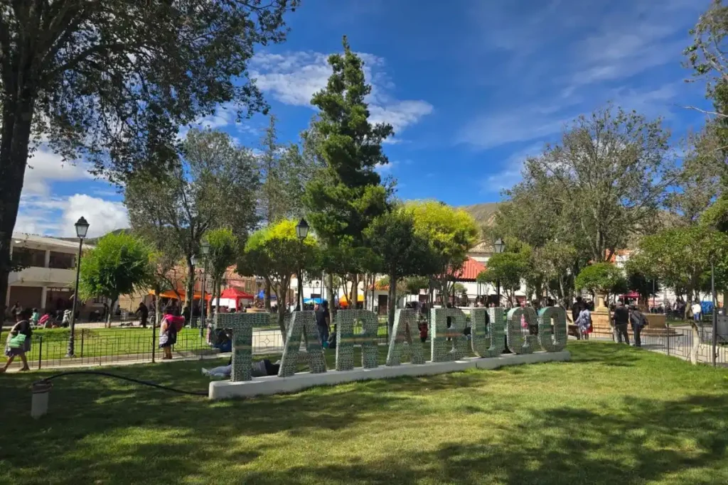 Plaza principal de Tarabuco